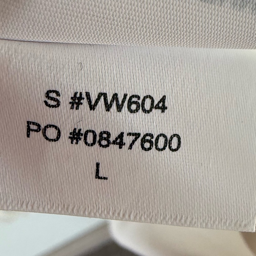 Vuori Volley Dress White Active Tennis Pickleball Athleisure Women’s Size Large - Picture 11 of 15